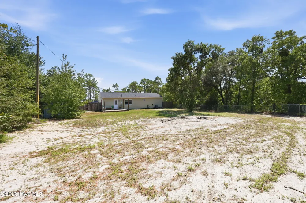 89 Crown Point Road Hubert, NC 28539