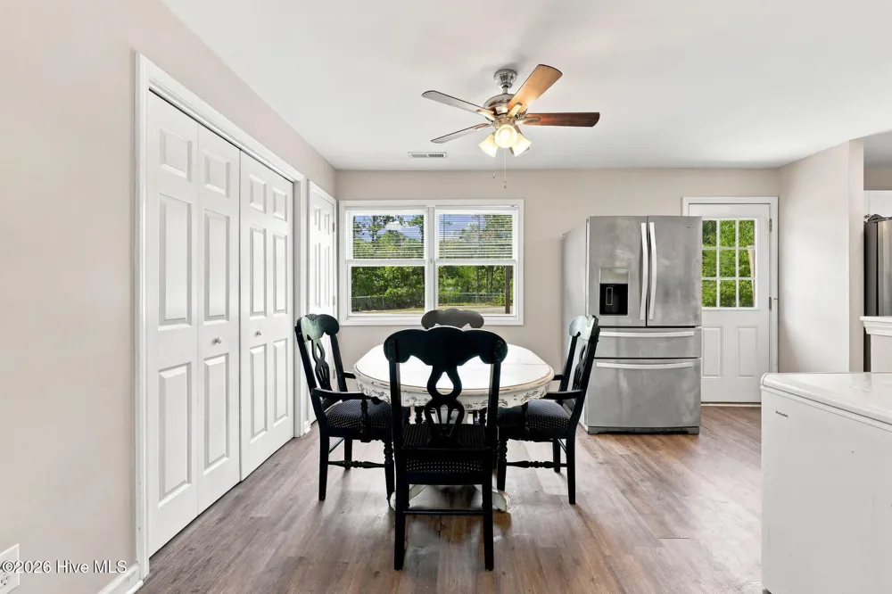 89 Crown Point Road Hubert, NC 28539
