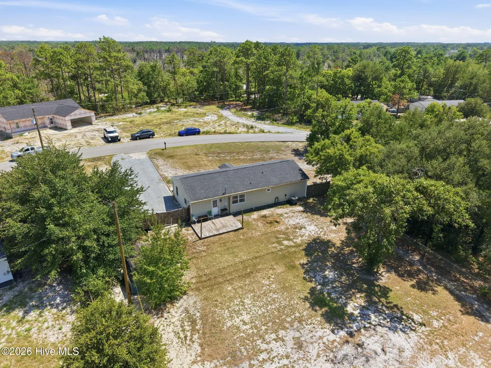 89 Crown Point Road Hubert, NC 28539