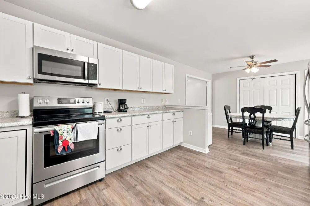 89 Crown Point Road Hubert, NC 28539