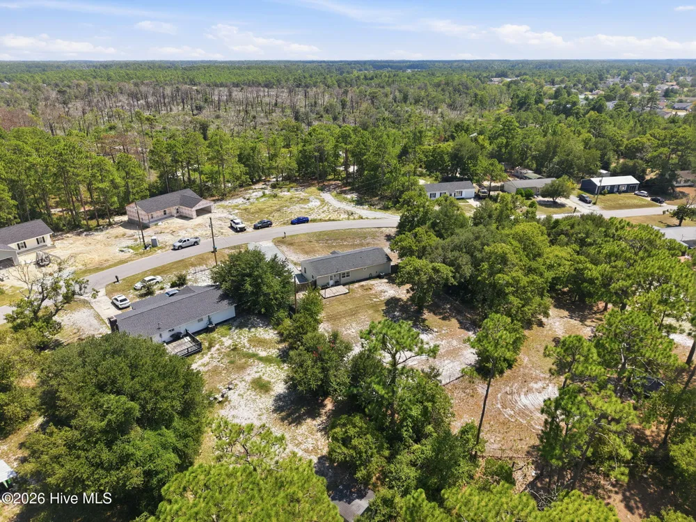 89 Crown Point Road Hubert, NC 28539