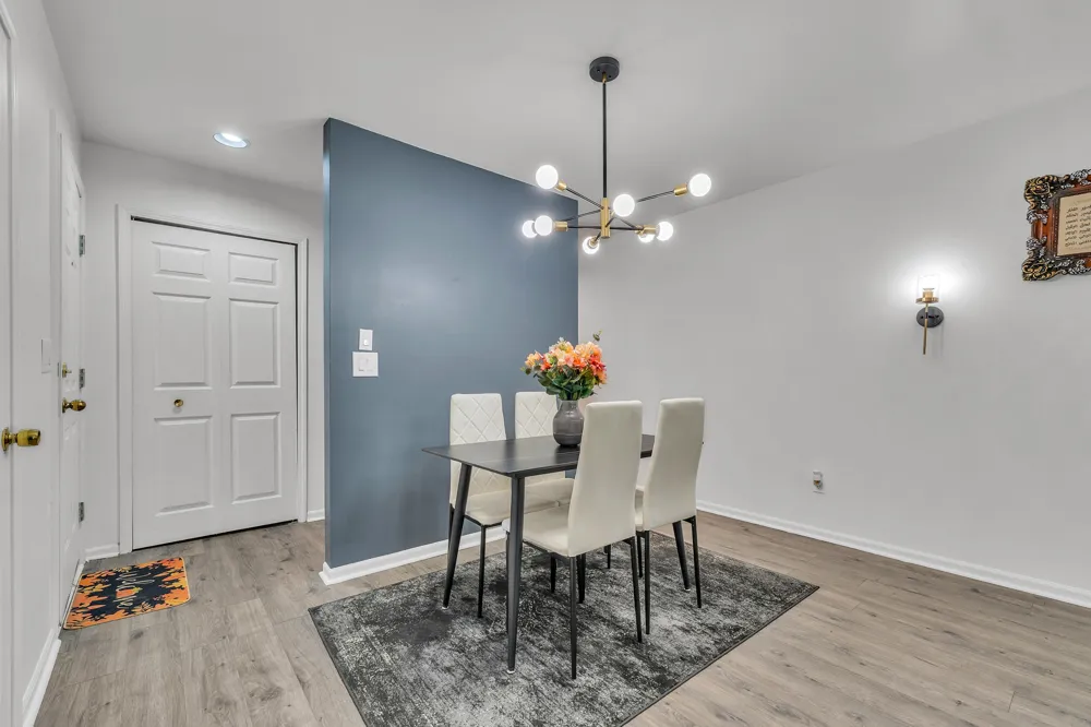 20829 Orchard Lake Road Farmington Hills, MI 48336