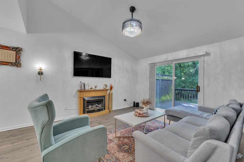 20829 Orchard Lake Road Farmington Hills, MI 48336