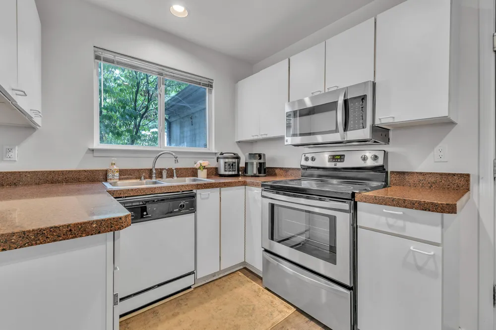 20829 Orchard Lake Road Farmington Hills, MI 48336