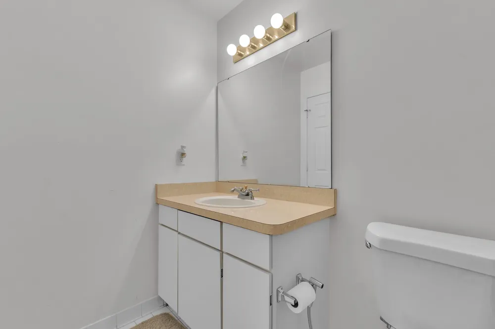 20829 Orchard Lake Road Farmington Hills, MI 48336