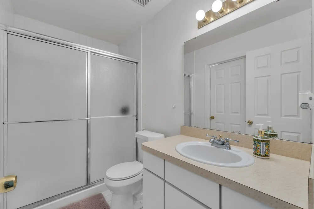 20829 Orchard Lake Road Farmington Hills, MI 48336