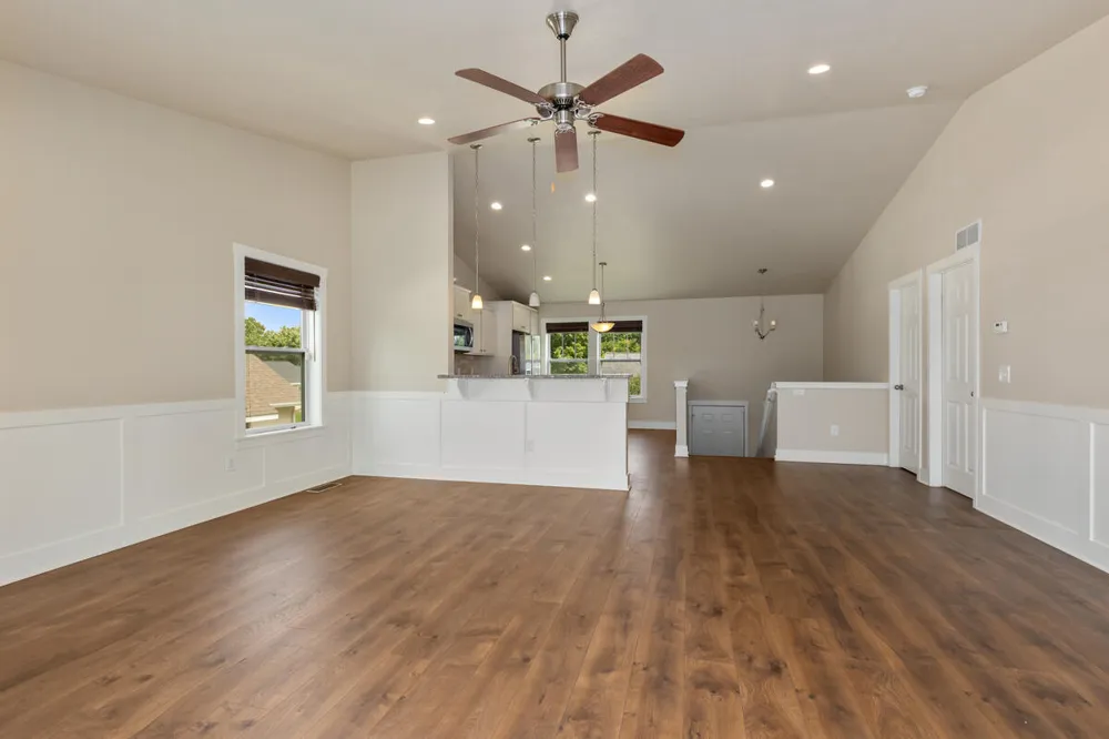 6605 Moss Lake Drive Hudsonville, MI 49426