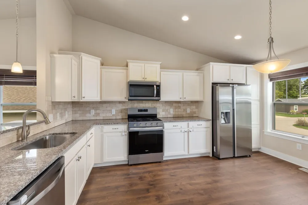 6605 Moss Lake Drive Hudsonville, MI 49426