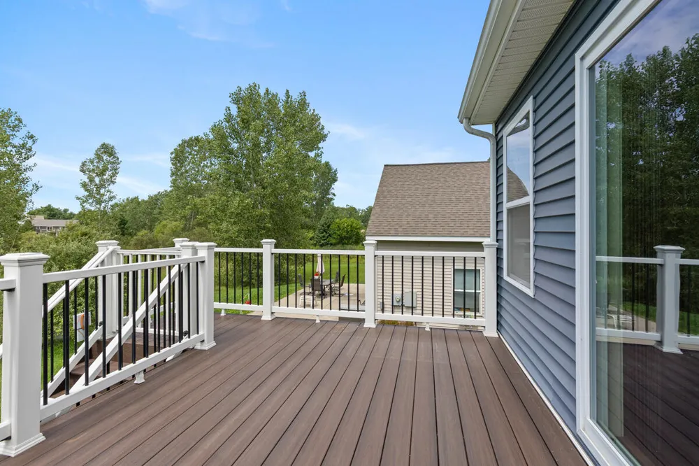 6605 Moss Lake Drive Hudsonville, MI 49426