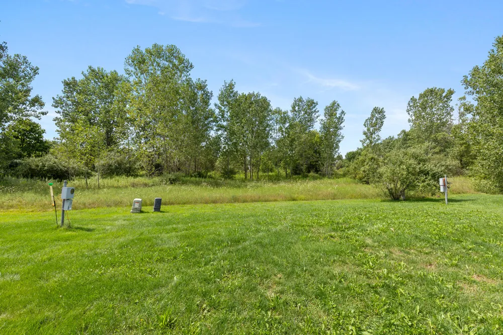 6605 Moss Lake Drive Hudsonville, MI 49426