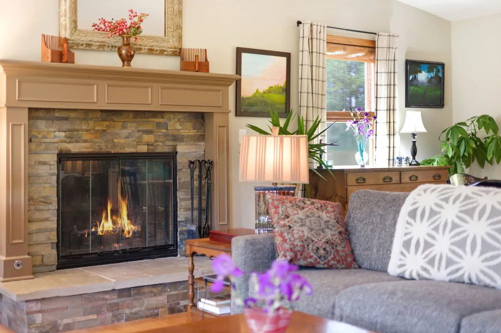 7780 W East Road Lakeside, MI 49116