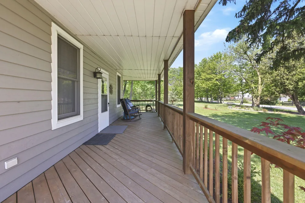 7780 W East Road Lakeside, MI 49116