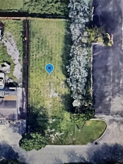 325 NW 4th St