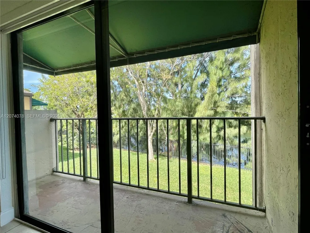 7415 SW 152nd Ave #7-208 Miami, FL 33193