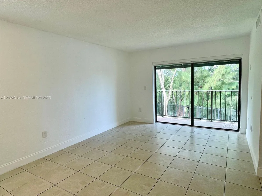 7415 SW 152nd Ave #7-208 Miami, FL 33193