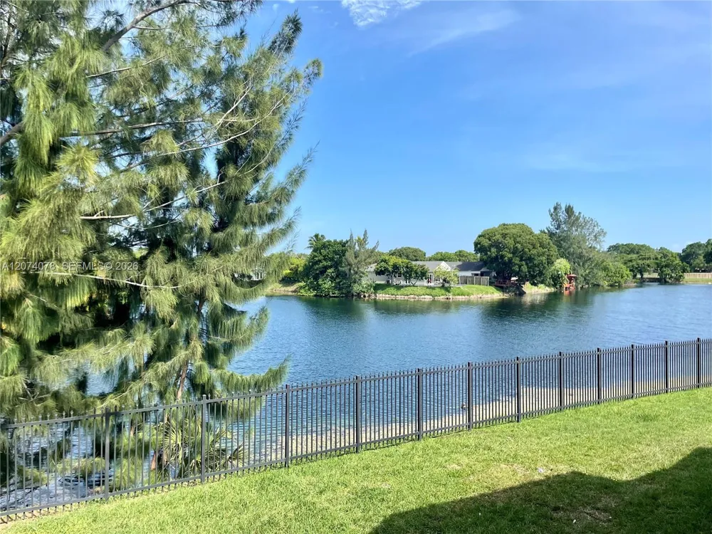 7415 SW 152nd Ave #7-208 Miami, FL 33193