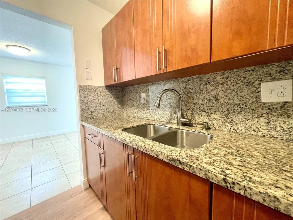 7415 SW 152nd Ave #7-208 Miami, FL 33193