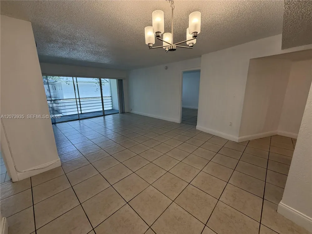 4205 University Dr #202 Sunrise, FL 33351