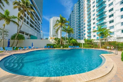 4001 S Ocean Dr #3J