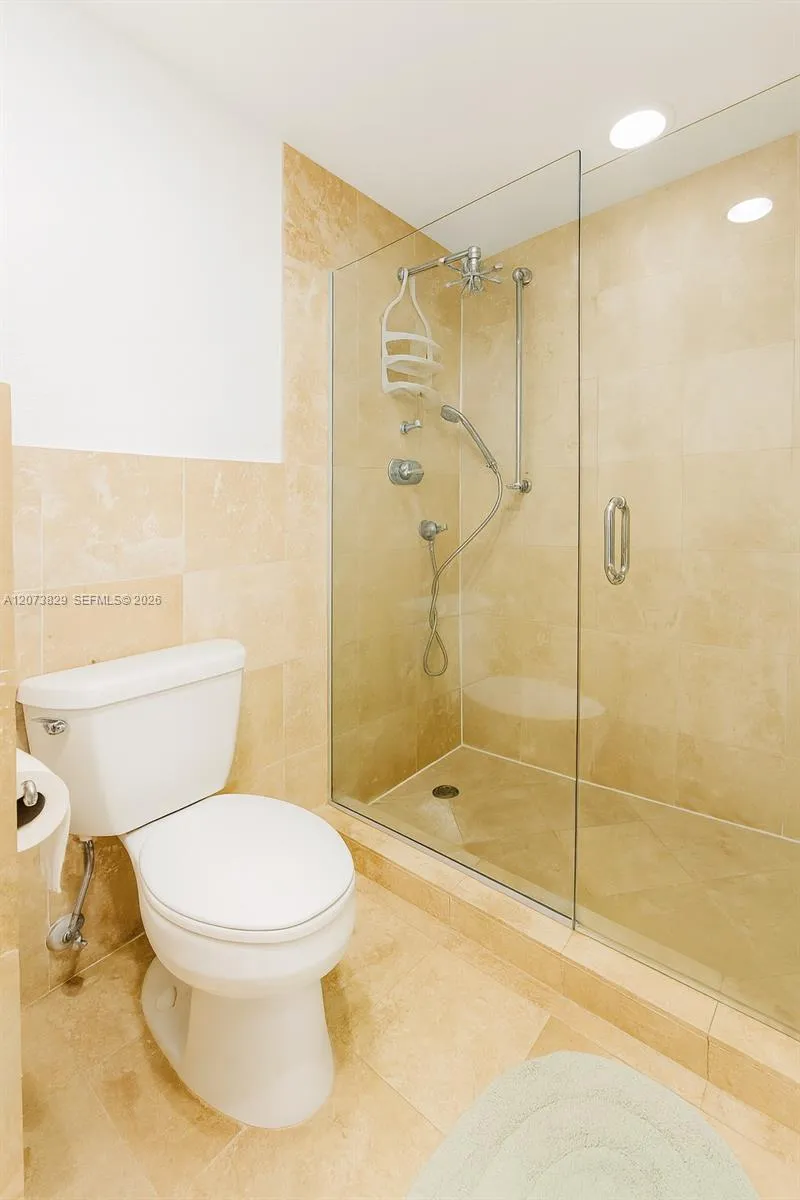 4001 S Ocean Dr #3J Hollywood, FL 33019