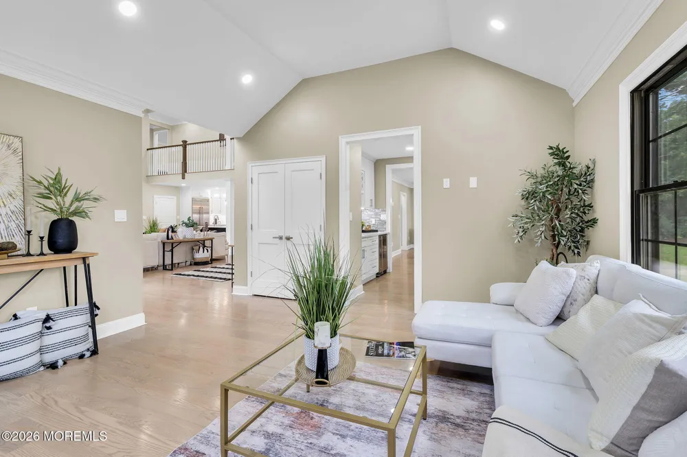 1348 W Front Street Lincroft, NJ 07738