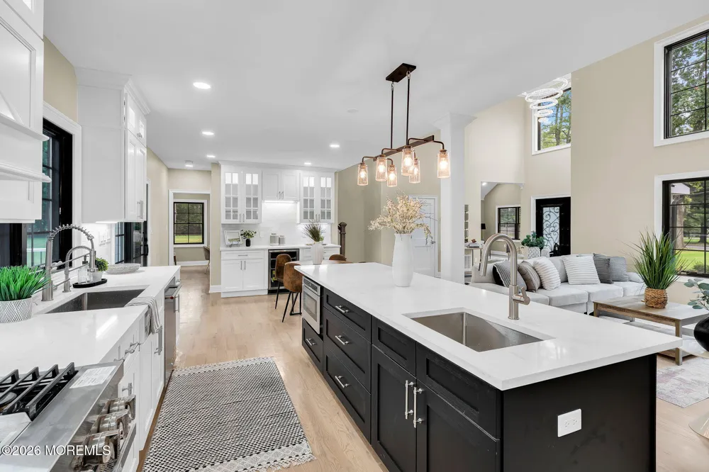 1348 W Front Street Lincroft, NJ 07738
