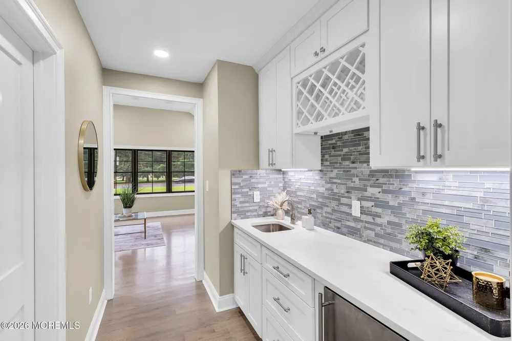 1348 W Front Street Lincroft, NJ 07738