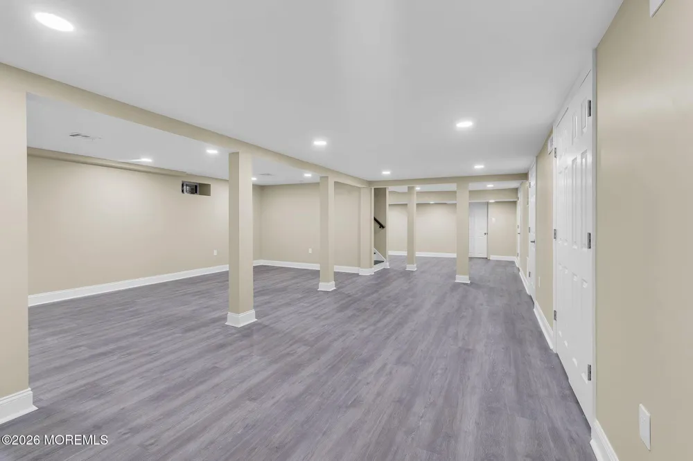 1348 W Front Street Lincroft, NJ 07738