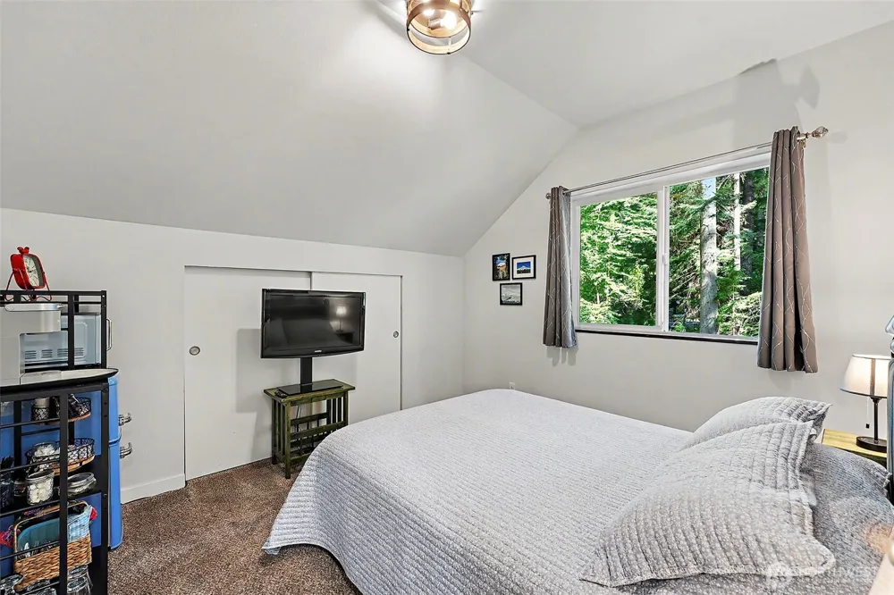 31219 555th Street E Ashford, WA 98304