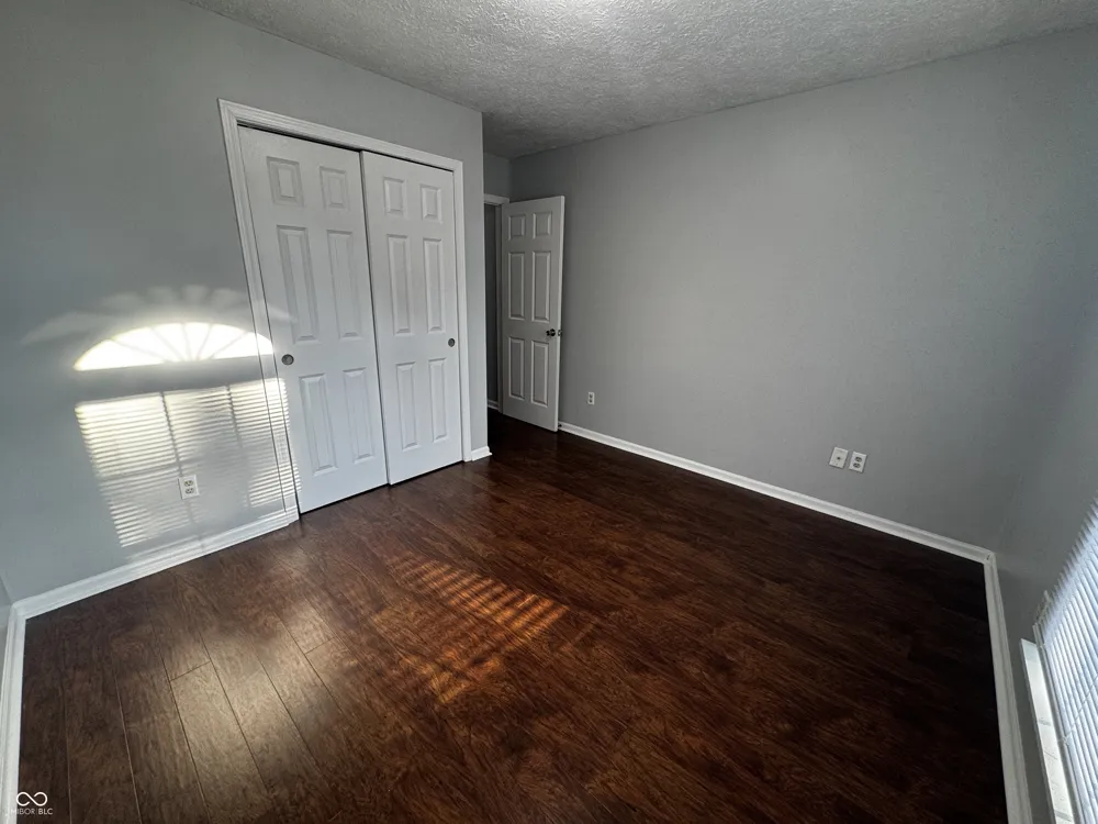 6735 Lexington Circle Zionsville, IN 46077