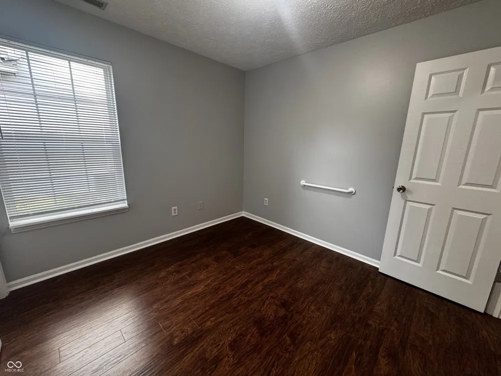 6735 Lexington Circle Zionsville, IN 46077