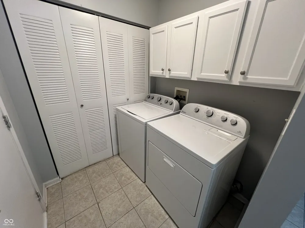 6735 Lexington Circle Zionsville, IN 46077