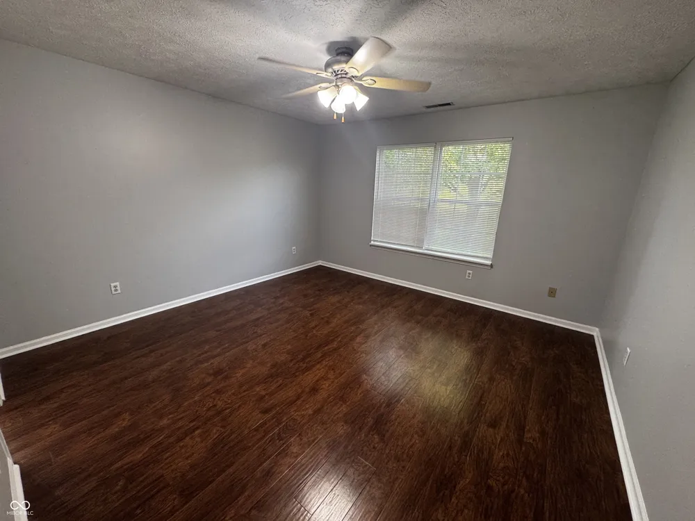 6735 Lexington Circle Zionsville, IN 46077