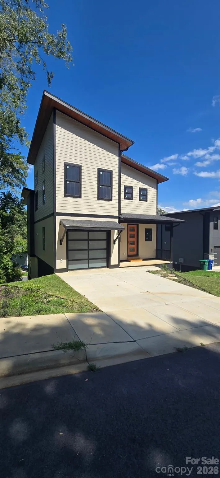 309 Iron Ridge Loop #15 Asheville, NC 28806