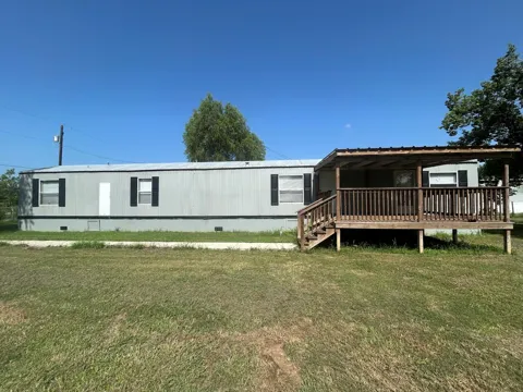 605 County Road 6053