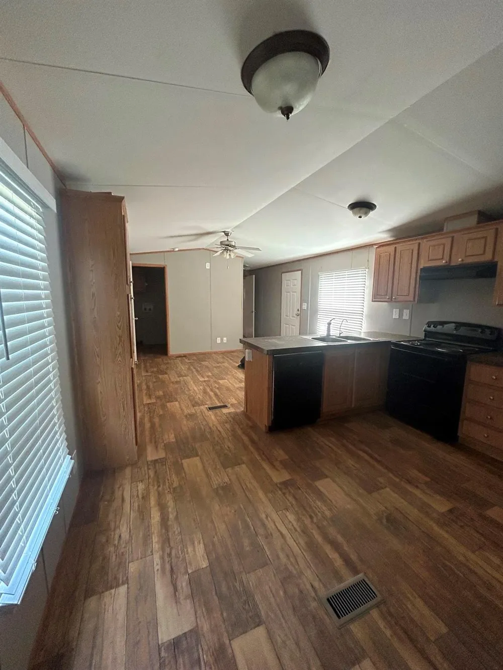 605 County Road 6053 Dayton, TX 77535