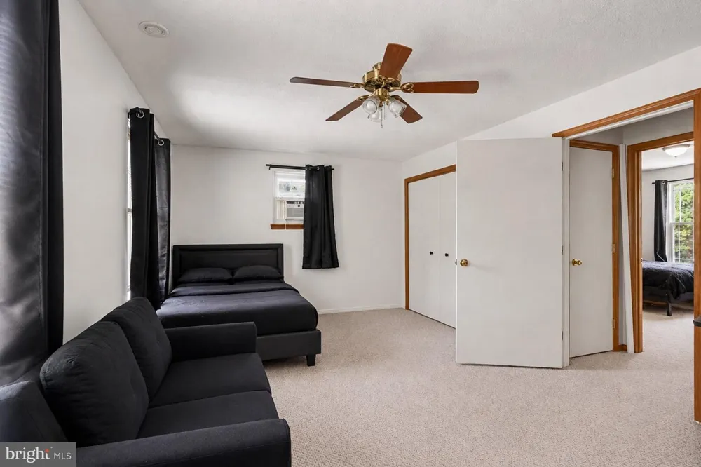 204 KENTUCKY AVENUE Pasadena, MD 21122