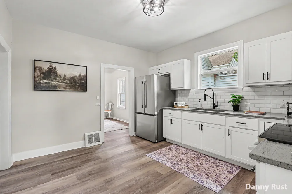 691 E Isabella Avenue Muskegon, MI 49442