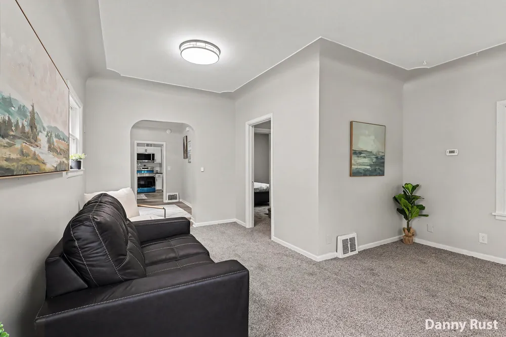 691 E Isabella Avenue Muskegon, MI 49442
