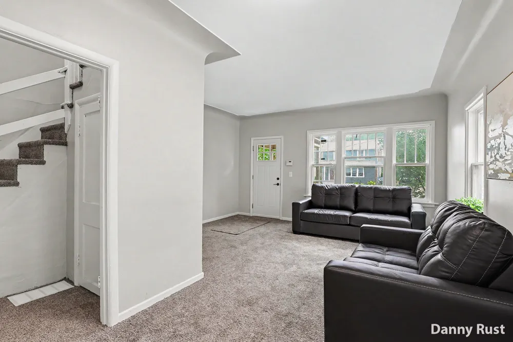 691 E Isabella Avenue Muskegon, MI 49442