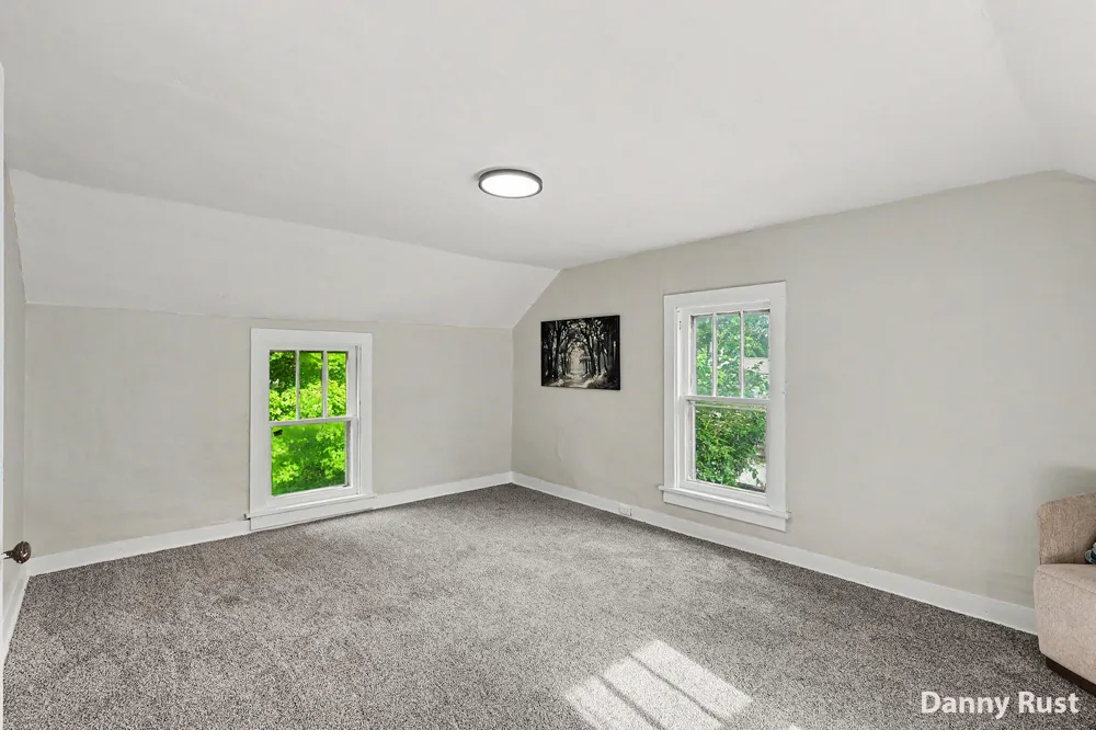 691 E Isabella Avenue Muskegon, MI 49442