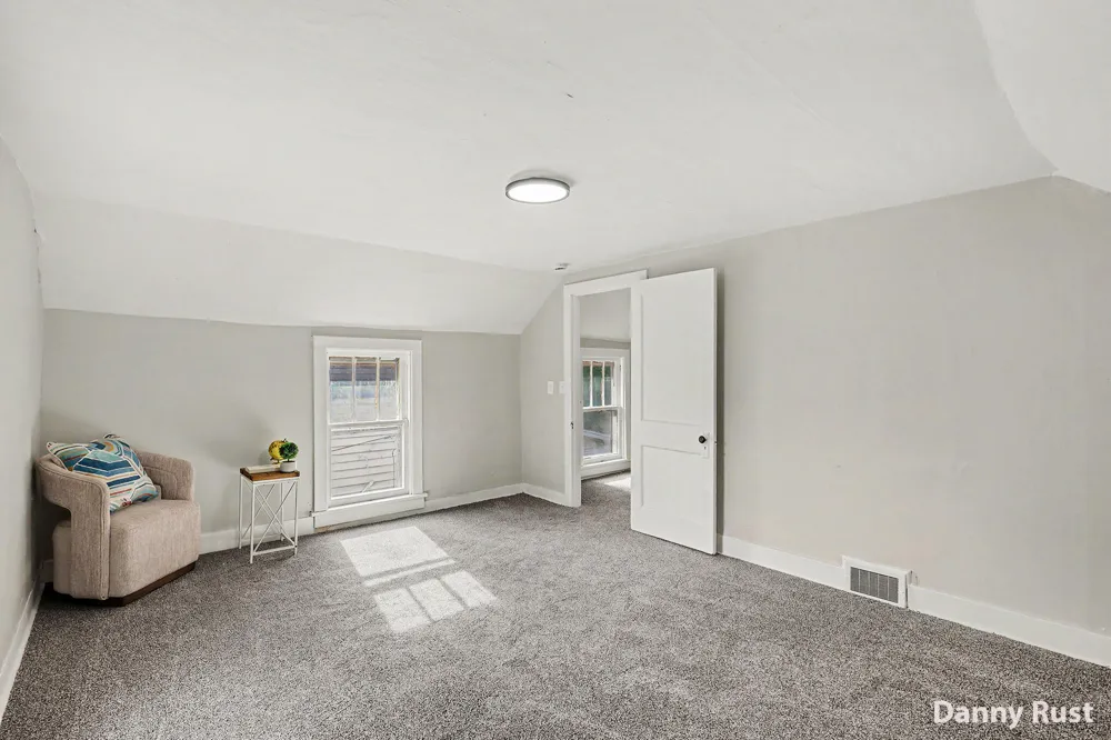 691 E Isabella Avenue Muskegon, MI 49442
