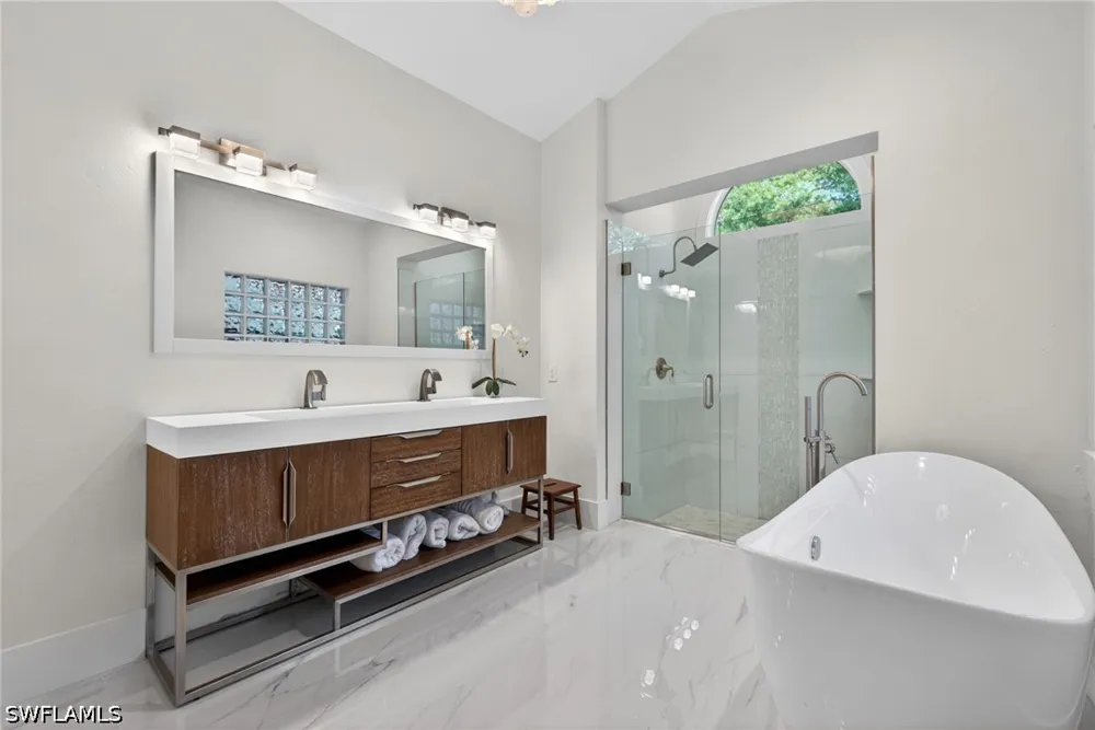 Ponte Verde Way Naples, FL 34109