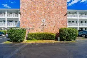 4750 NW 10th Ct #308