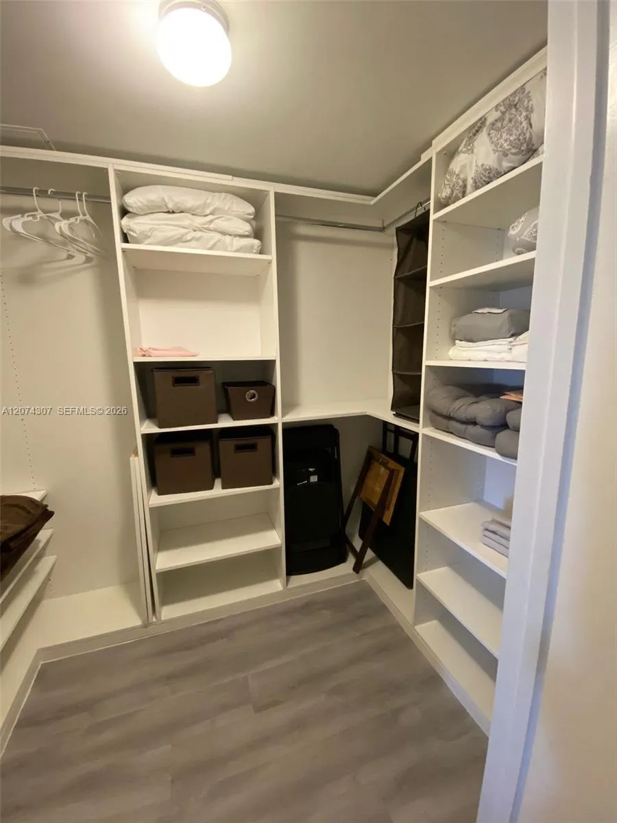1850 S Ocean Dr #1409 Hallandale Beach, FL 33009