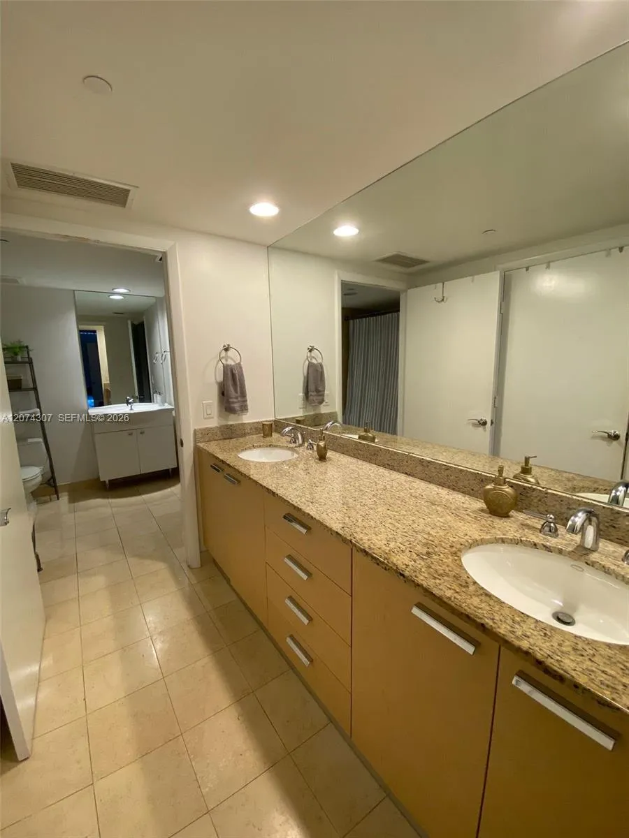 1850 S Ocean Dr #1409 Hallandale Beach, FL 33009
