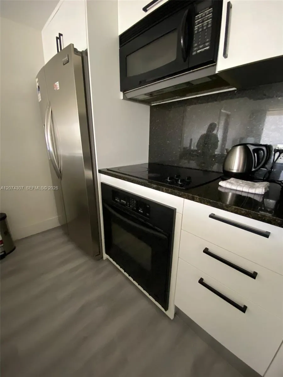 1850 S Ocean Dr #1409 Hallandale Beach, FL 33009