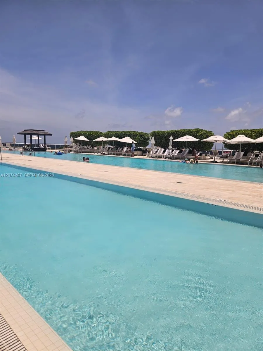 1850 S Ocean Dr #1409 Hallandale Beach, FL 33009