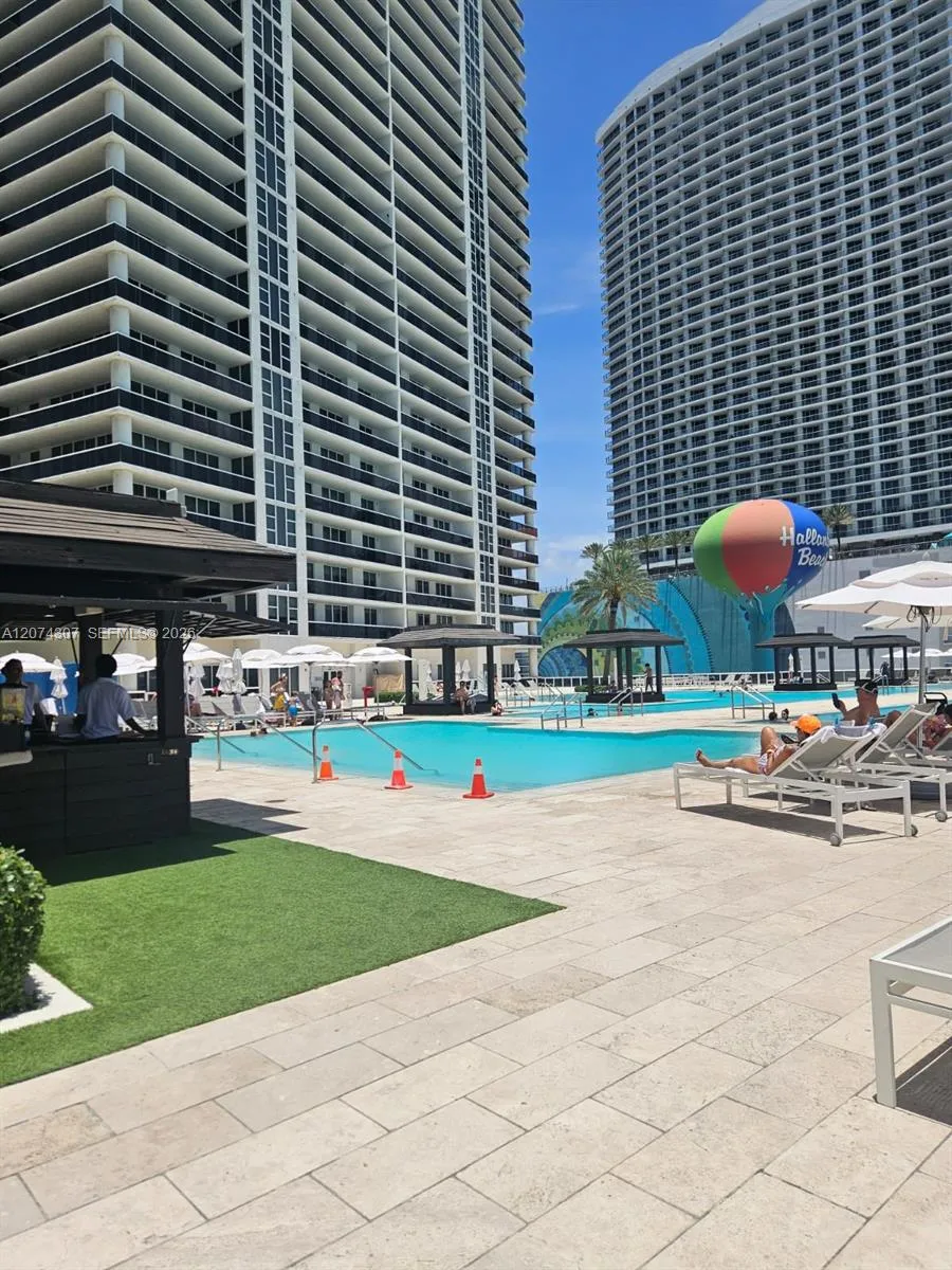 1850 S Ocean Dr #1409 Hallandale Beach, FL 33009