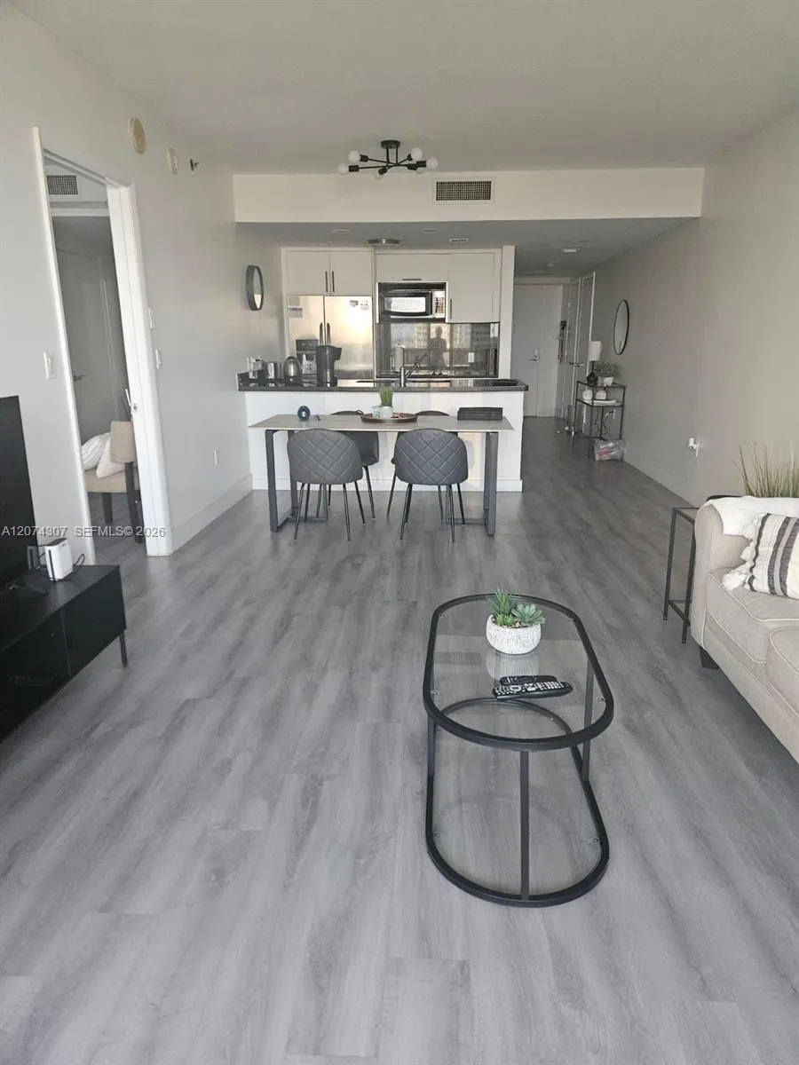 1850 S Ocean Dr #1409 Hallandale Beach, FL 33009